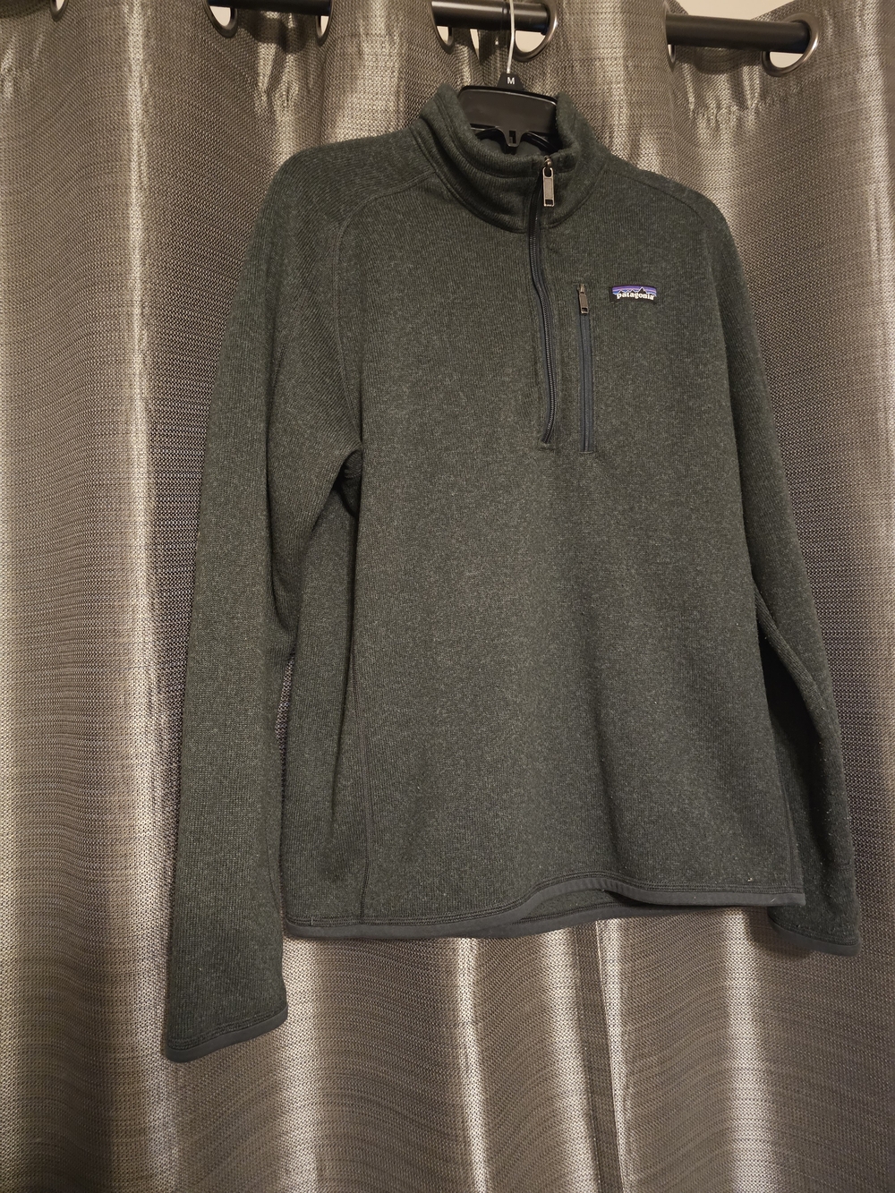 Patagonia Men's Dark Grey Half-Zip Fleece Pullover